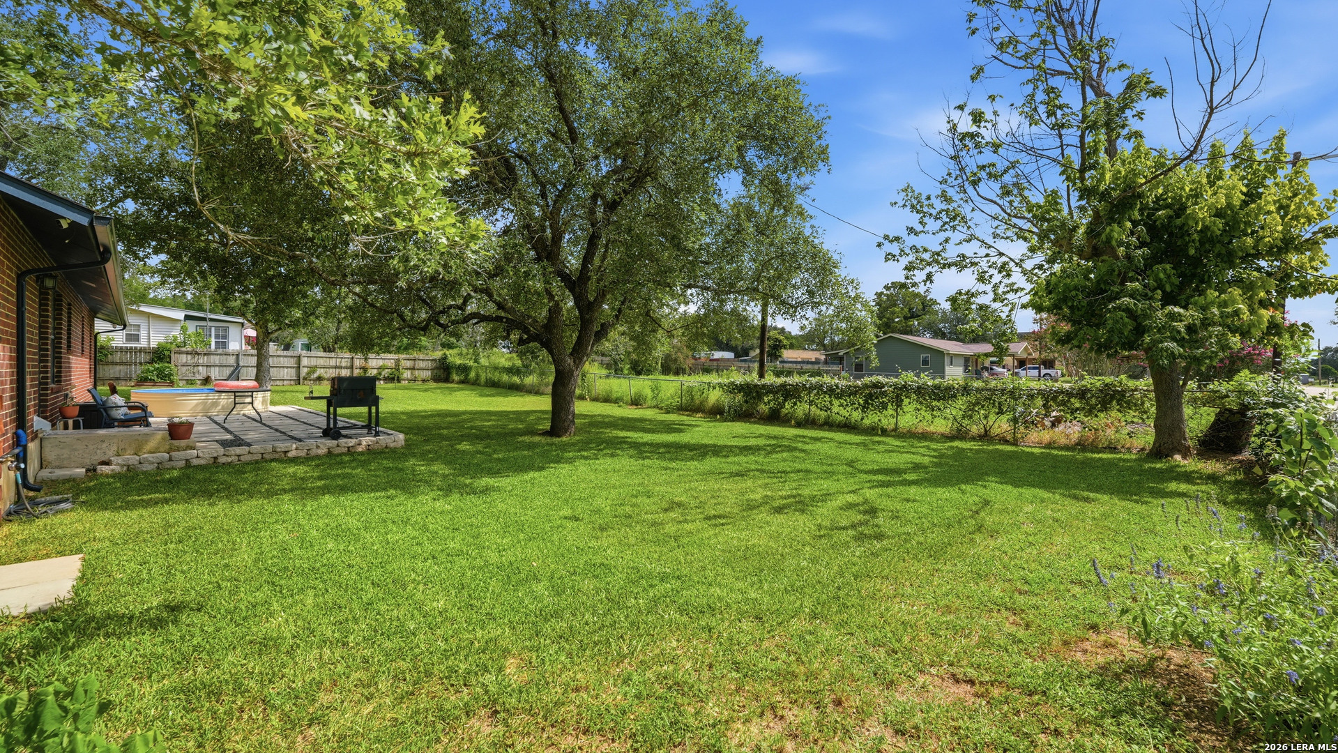 208 E Mayer Street Stockdale TX 78160