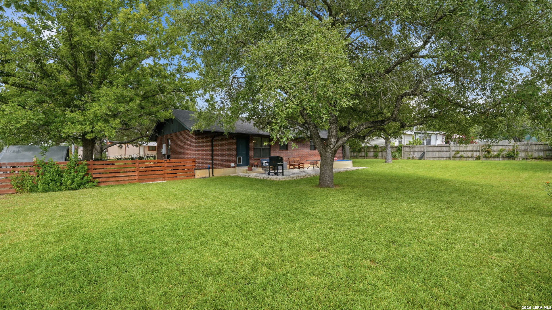 208 E Mayer Street Stockdale TX 78160