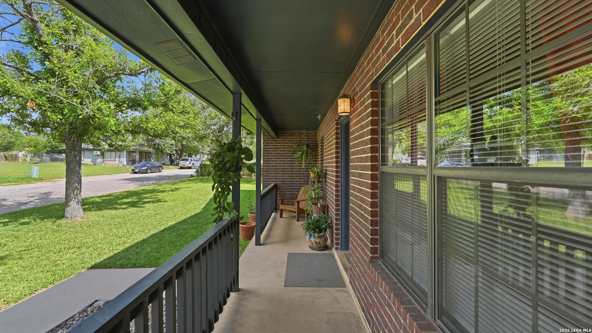 208 E Mayer Street Stockdale TX 78160