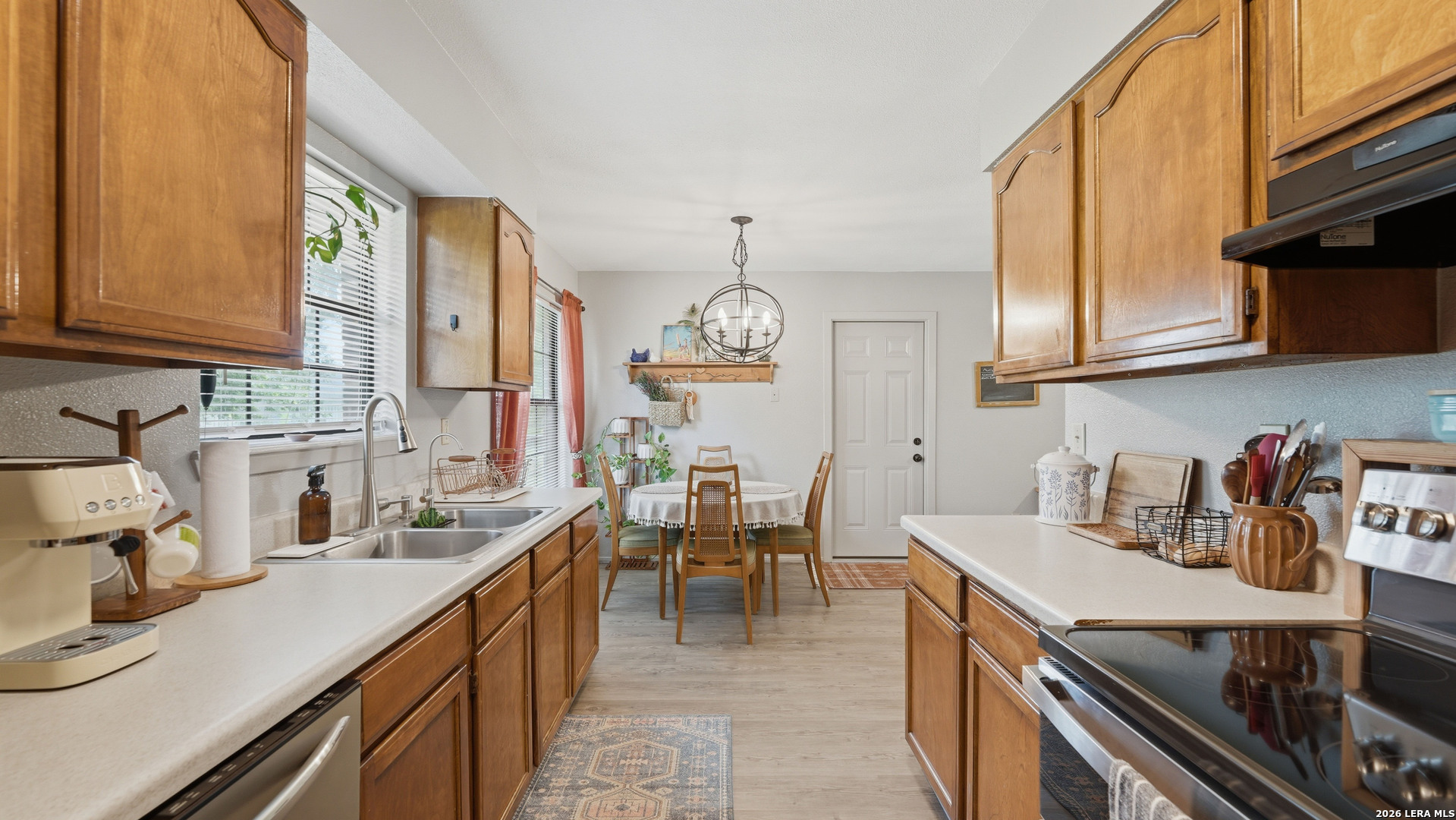 208 E Mayer Street Stockdale TX 78160