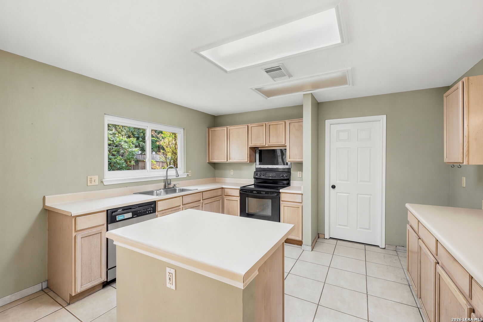 9406 Silverfeather San Antonio TX 78254