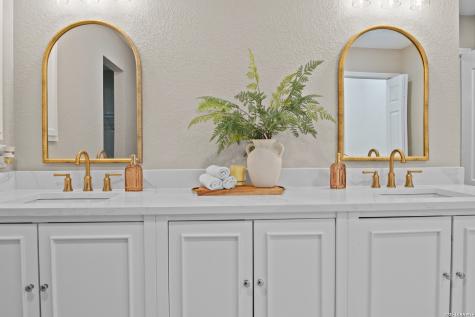 4743 Quiet Stream San Antonio TX 78222