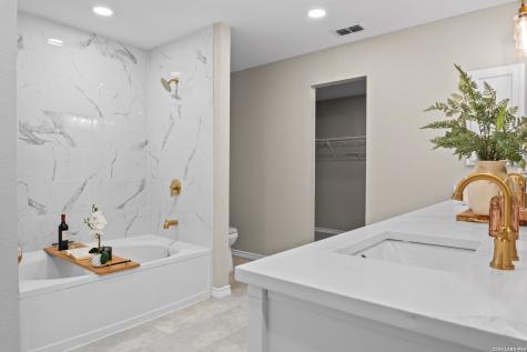 4743 Quiet Stream San Antonio TX 78222
