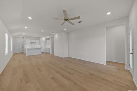 4958 Don Julio San Antonio TX 78222