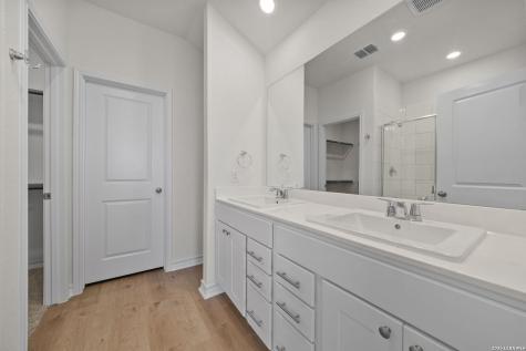 4958 Don Julio San Antonio TX 78222