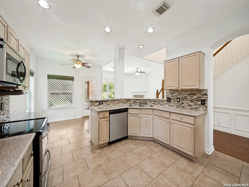 1322 Arrow Hill San Antonio TX 78258