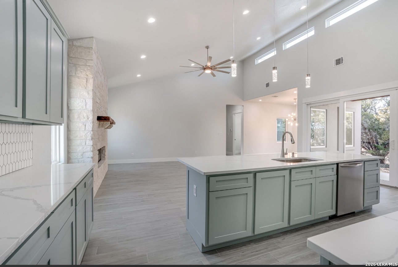 7809 Ventura Selma TX 78154