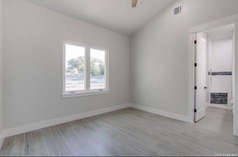 7809 Ventura Selma TX 78154