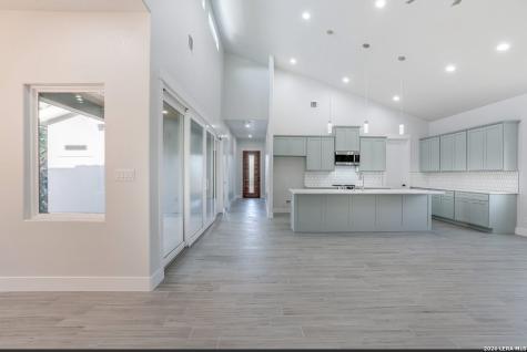 7809 Ventura Selma TX 78154
