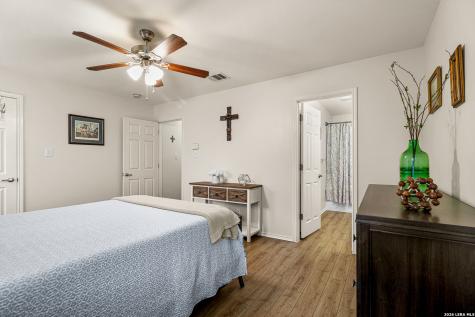 543 Rattler San Antonio TX 78251