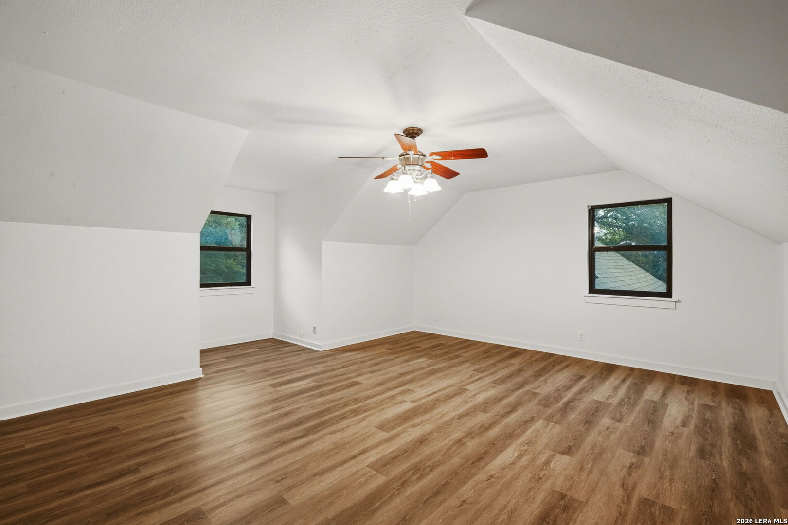 19419 Blume Lytle TX 78052