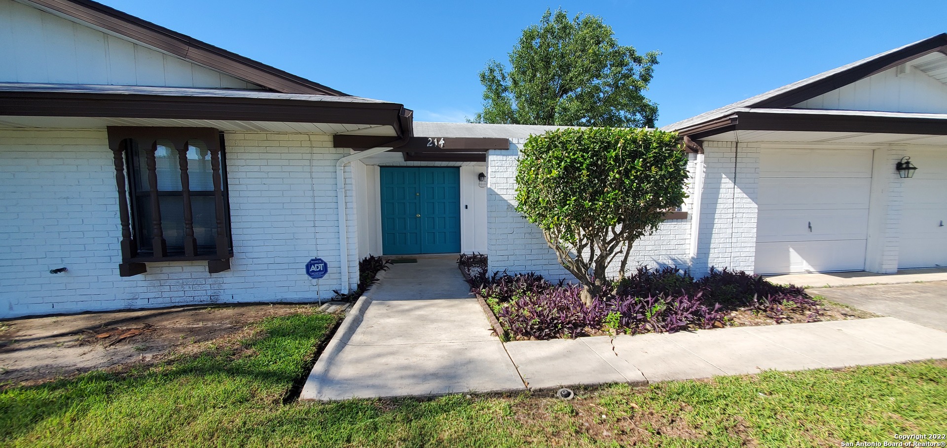 214 Meadow Bend Drive San Antonio TX 78227