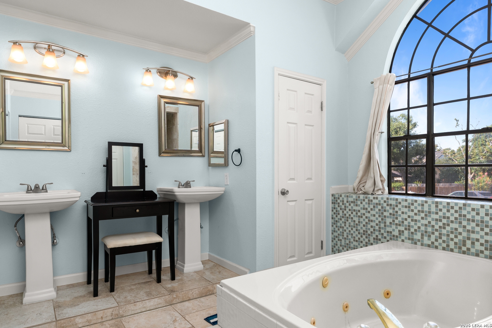 1114 Oak Path San Antonio TX 78258