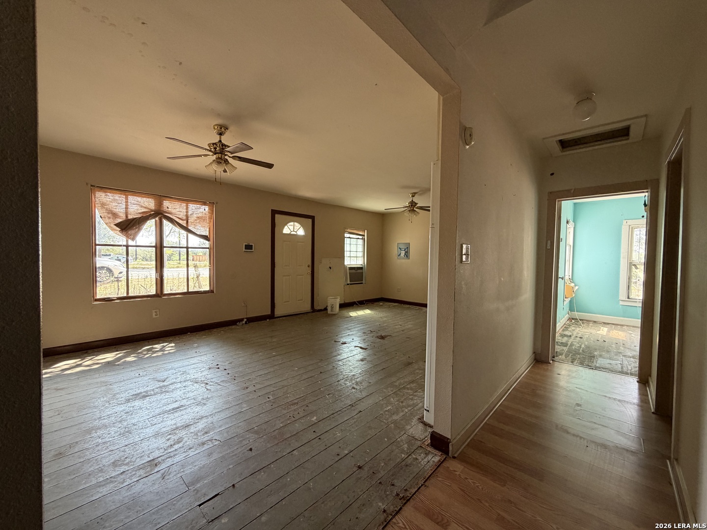 19391 Fm 471 S Natalia TX 78059