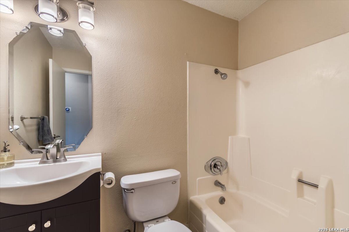 9706 Meadow Drive Converse TX 78109