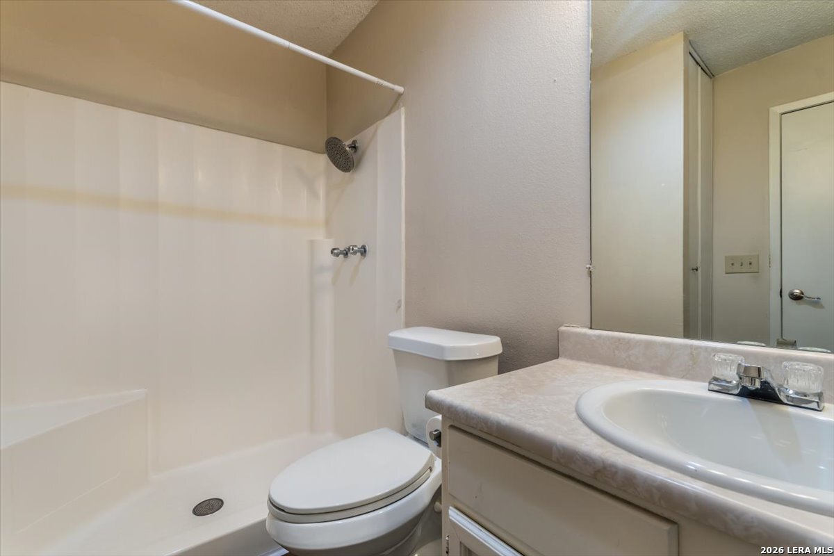 9706 Meadow Drive Converse TX 78109