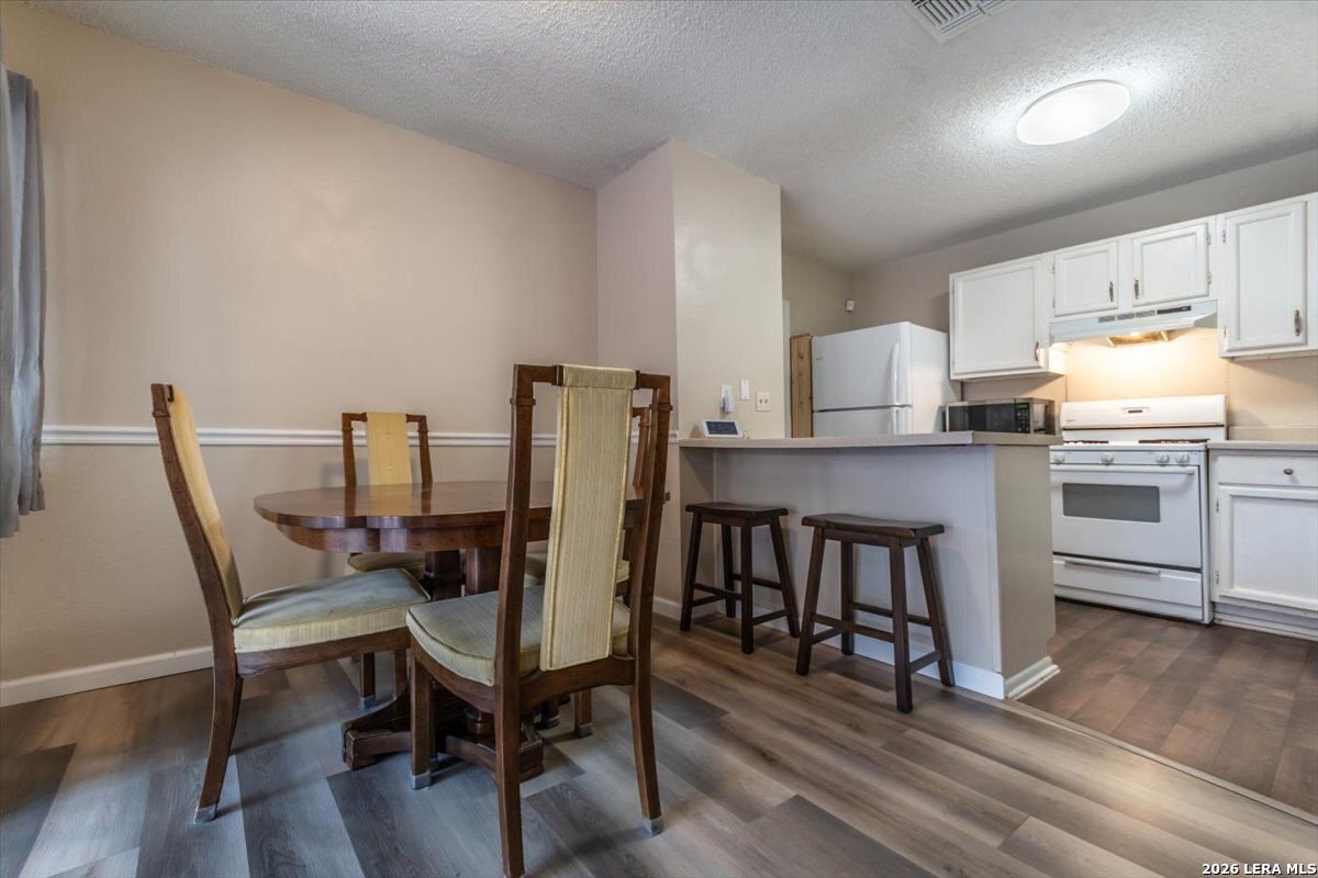 9706 Meadow Drive Converse TX 78109