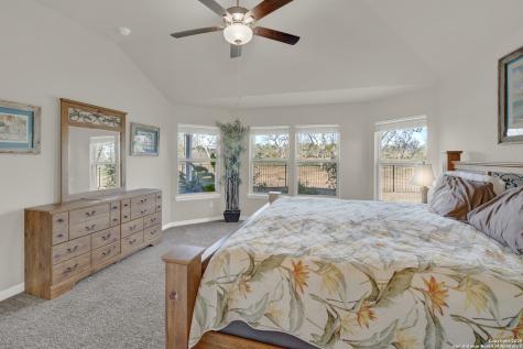 121 Cheyenne Drive Floresville TX 78114