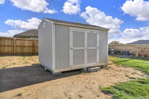 121 Cheyenne Drive Floresville TX 78114