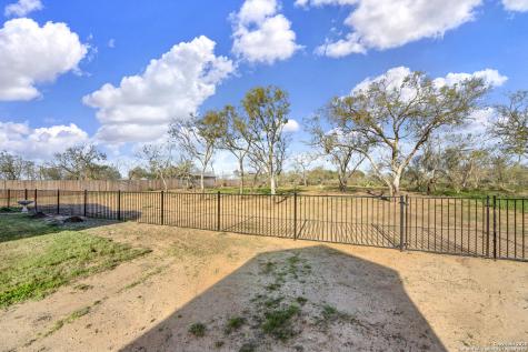 121 Cheyenne Drive Floresville TX 78114