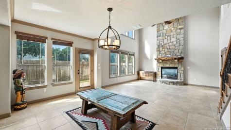 1642 Mikula New Braunfels TX 78130