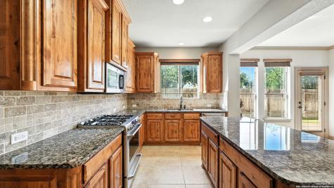1642 Mikula New Braunfels TX 78130