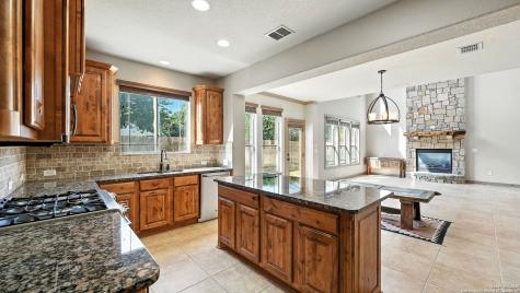 1642 Mikula New Braunfels TX 78130