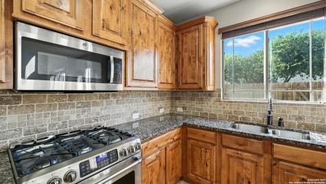 1642 Mikula New Braunfels TX 78130