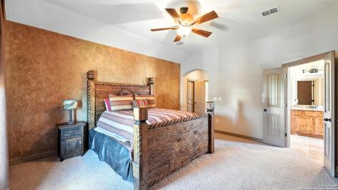1642 Mikula New Braunfels TX 78130