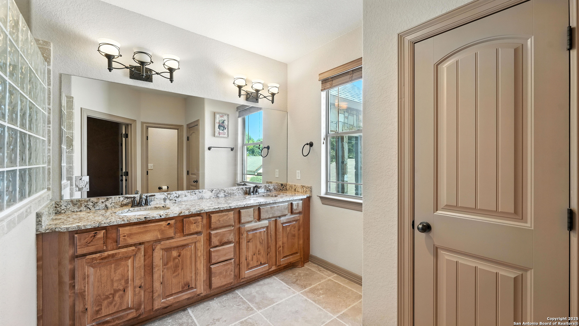 1642 Mikula New Braunfels TX 78130