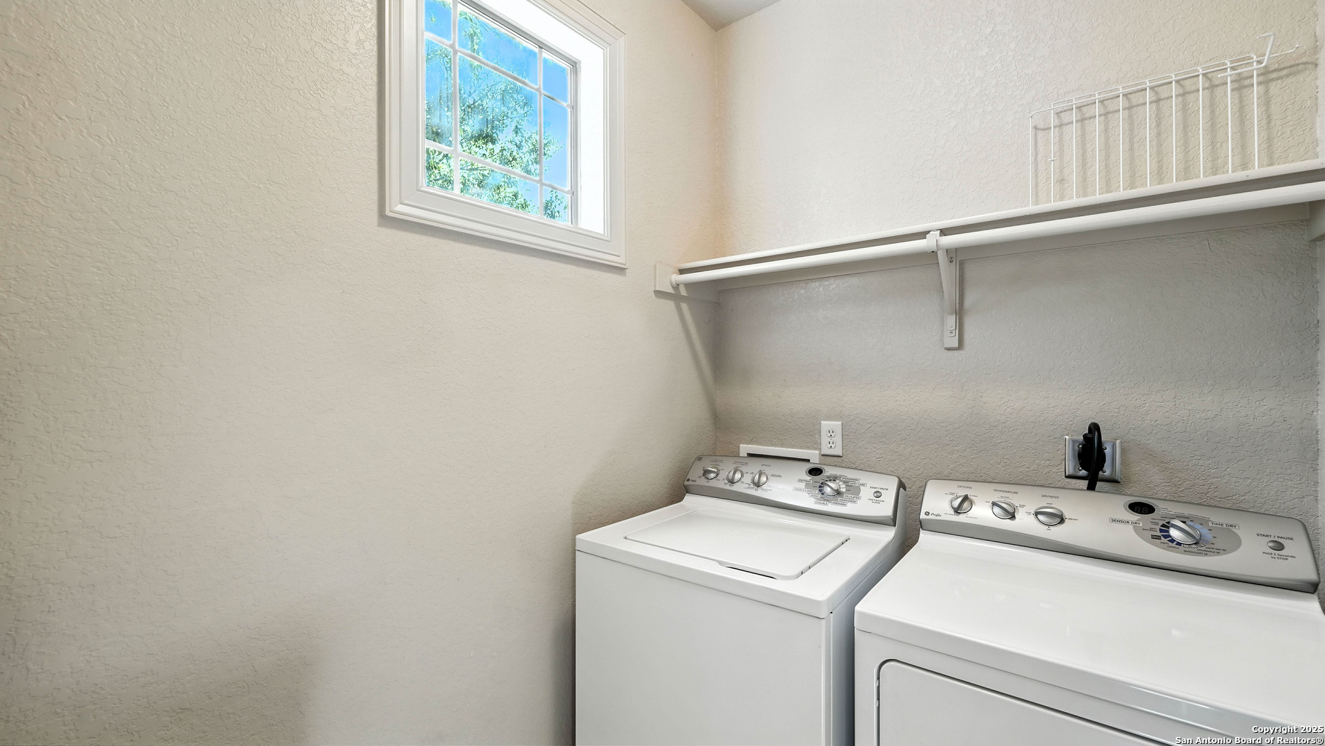1642 Mikula New Braunfels TX 78130