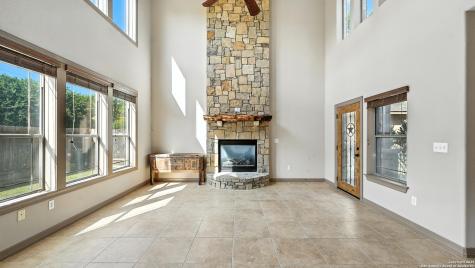 1642 Mikula New Braunfels TX 78130