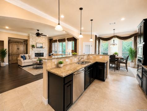 7739 Winecup Hill San Antonio TX 78256