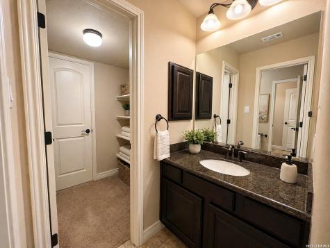 7739 Winecup Hill San Antonio TX 78256