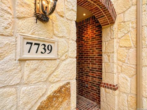 7739 Winecup Hill San Antonio TX 78256