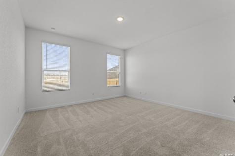 1935 Longspur Cove New Braunfels TX 78130