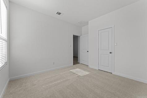 1935 Longspur Cove New Braunfels TX 78130