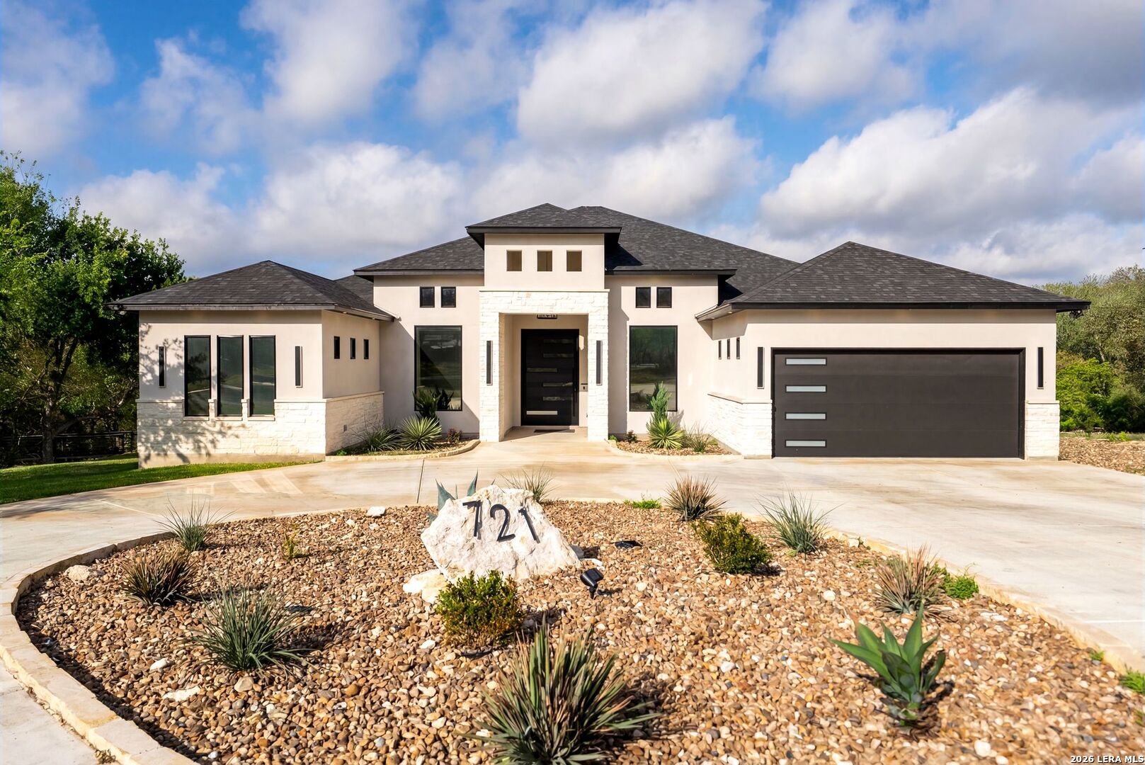 721 Timber Bluff San Antonio TX 78253