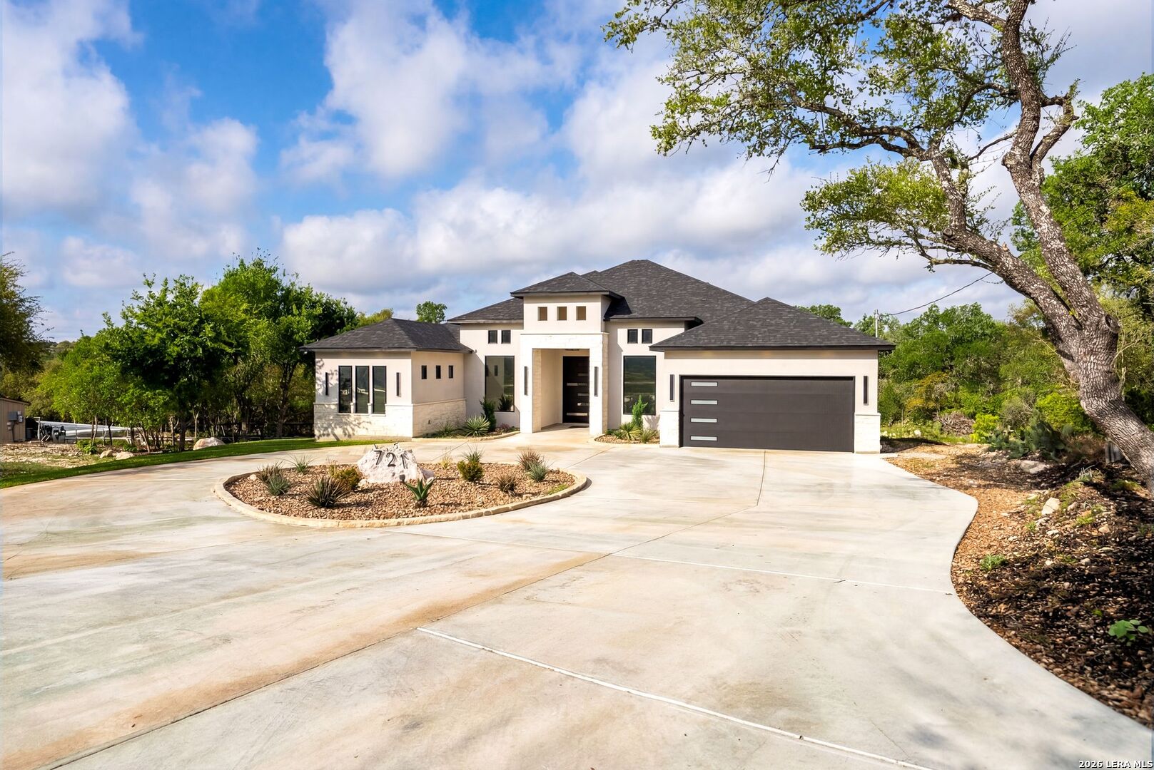 721 Timber Bluff San Antonio TX 78253