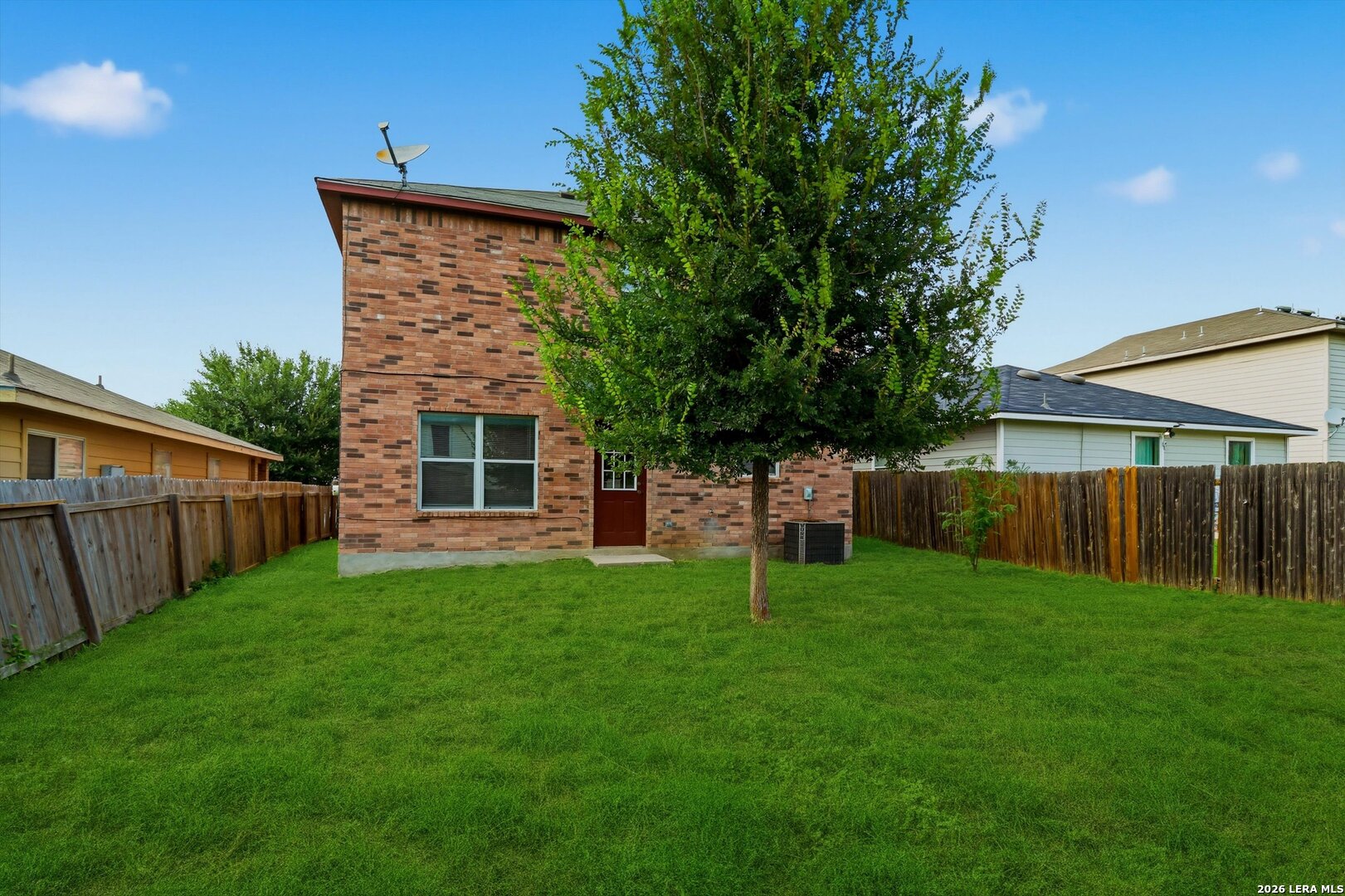 8235 Heights Valley Converse TX 78109