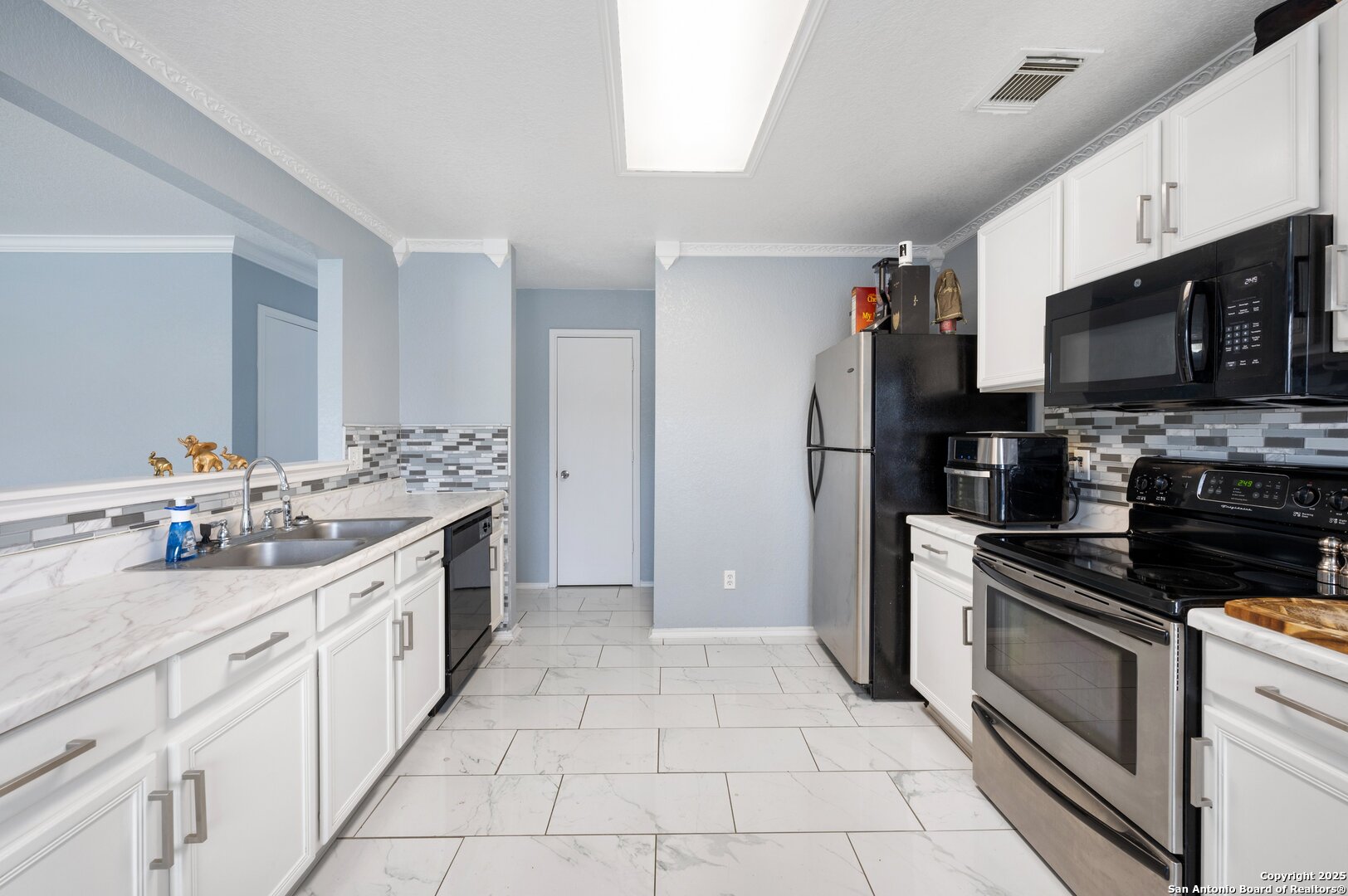 314 Tres Caminos San Antonio TX 78245