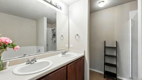 4006 Espada Ledge San Antonio TX 78222