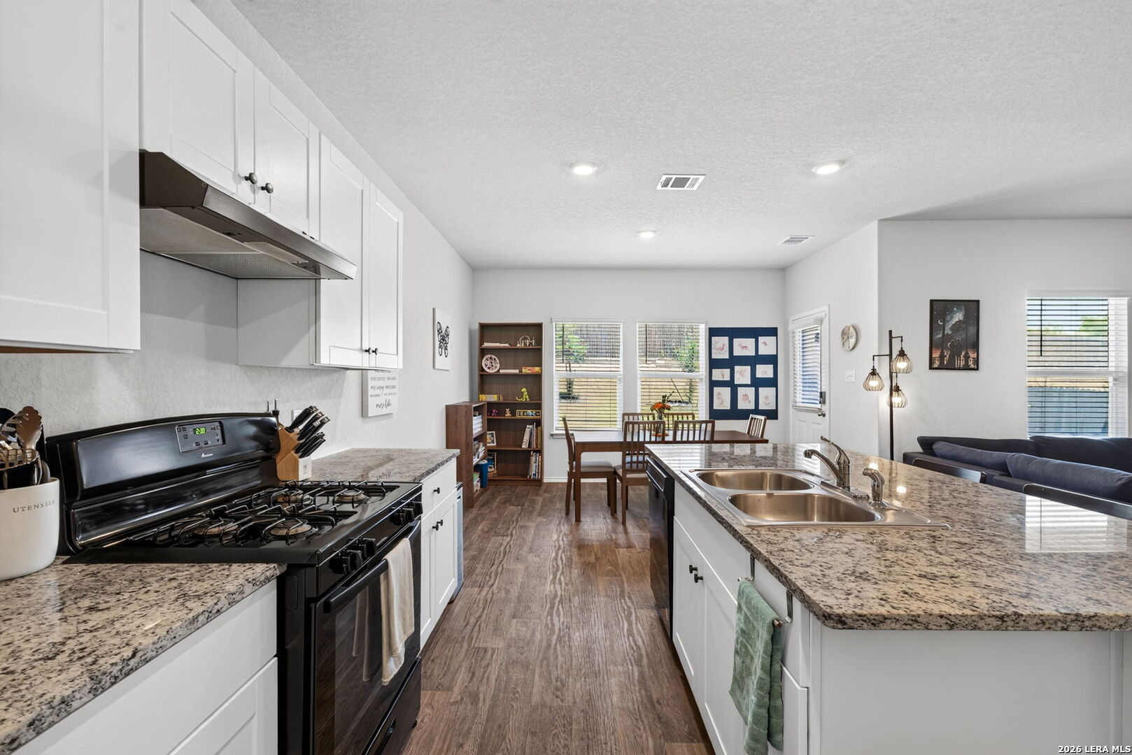 6714 Greensleeves San Antonio TX 78252
