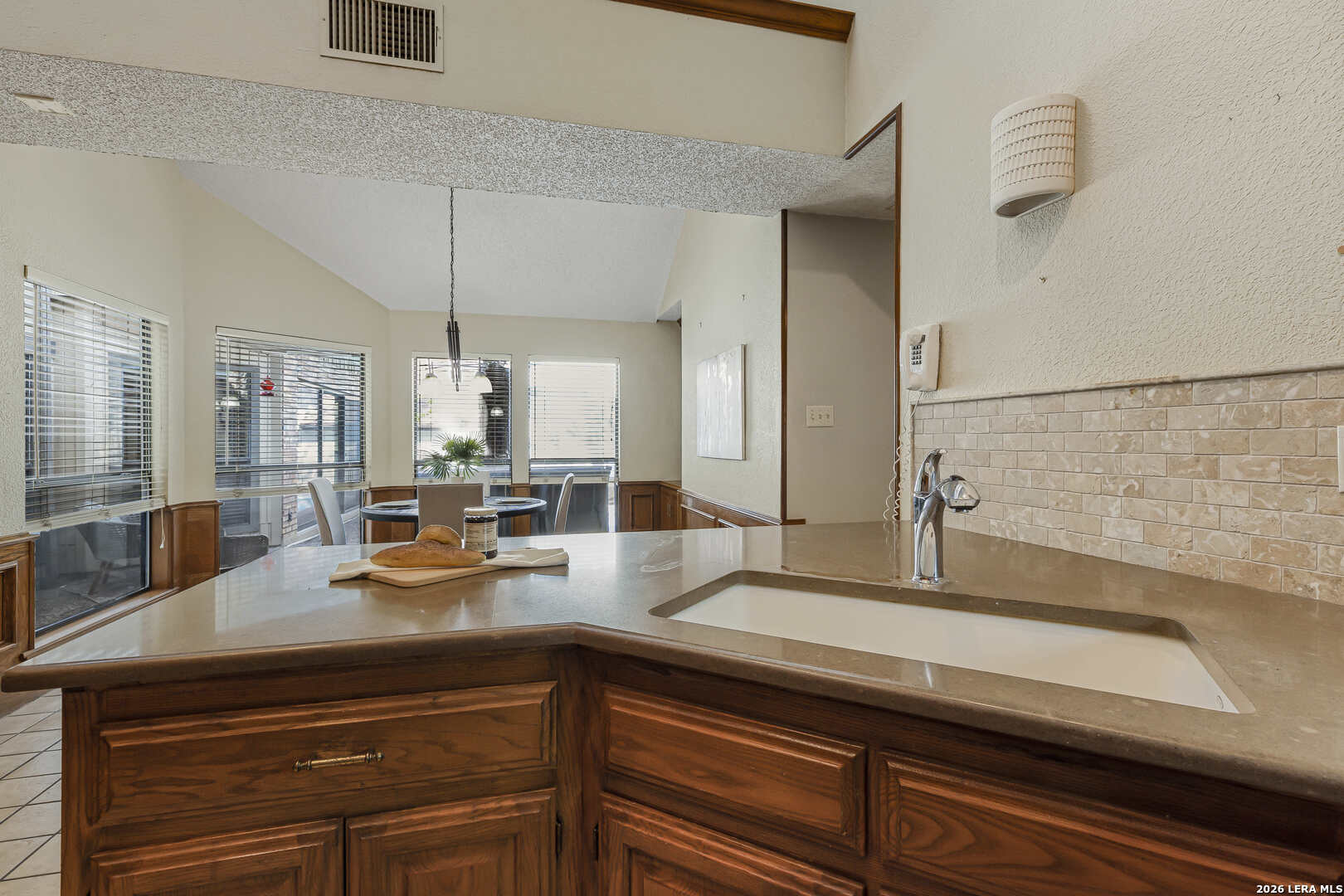 2806 Squaw Creek Drive San Antonio TX 78230