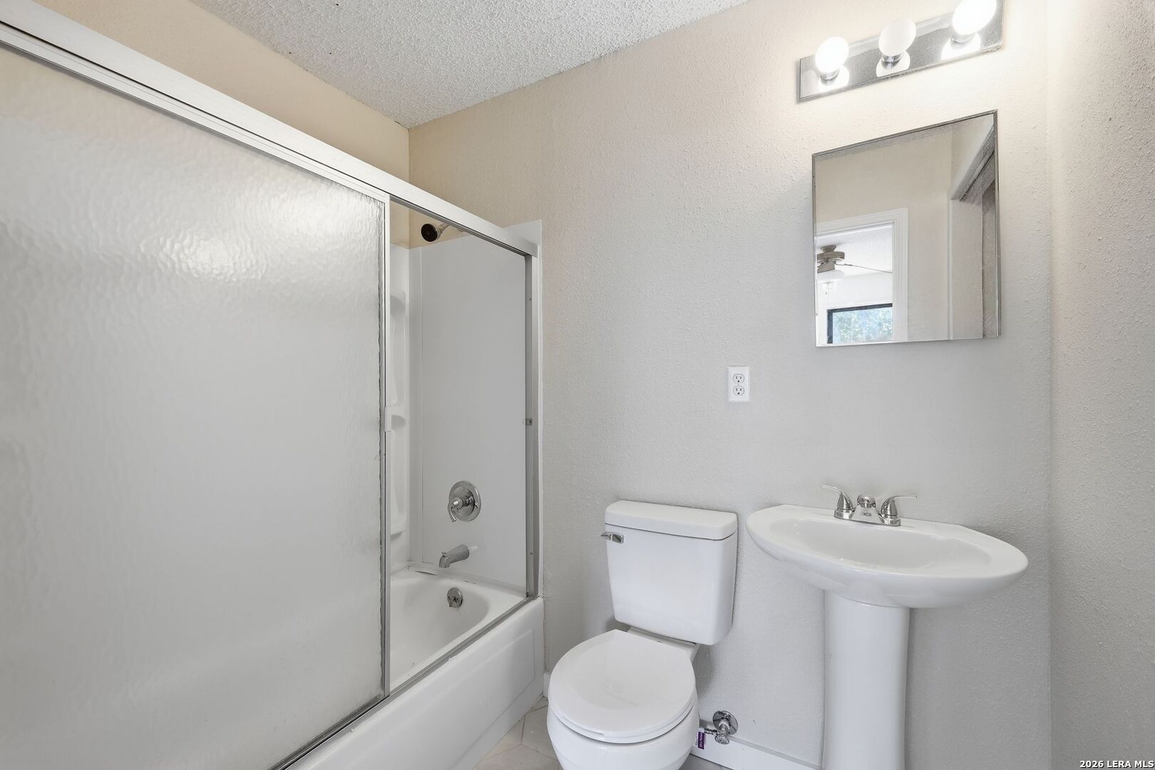 2806 Squaw Creek Drive San Antonio TX 78230