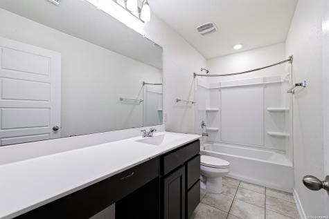 4955 Usaa Boulevard #6 San Antonio TX 78240