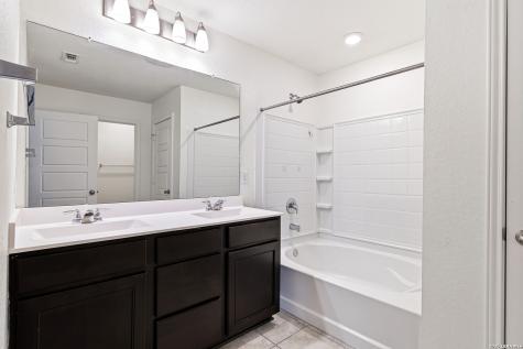 4955 Usaa Boulevard #6 San Antonio TX 78240