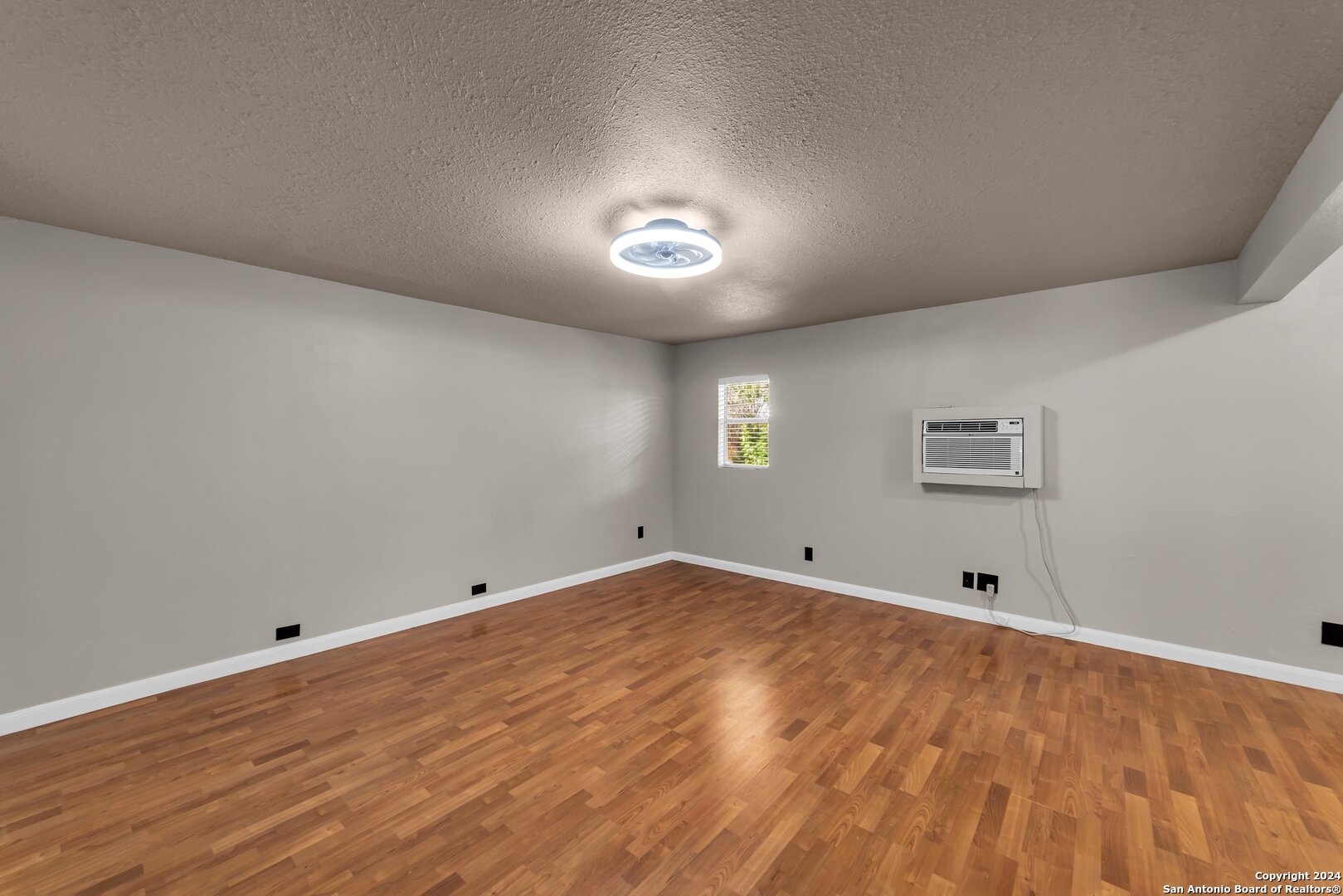 627 Cottonwood San Antonio TX 78225