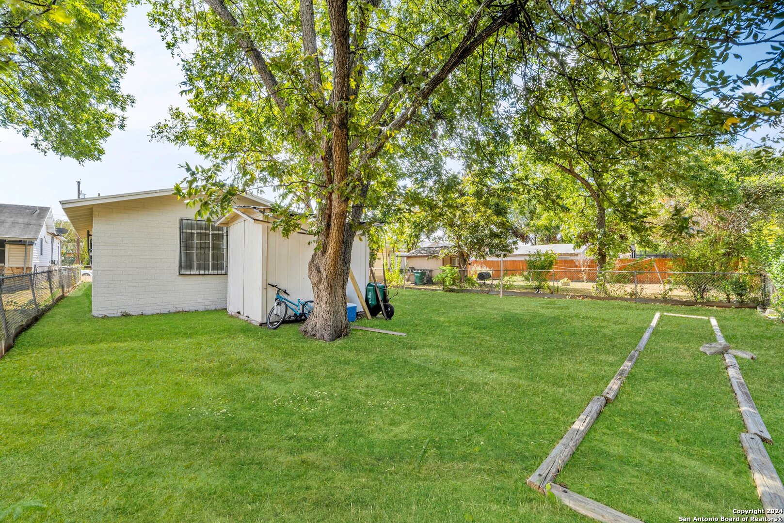 627 Cottonwood San Antonio TX 78225
