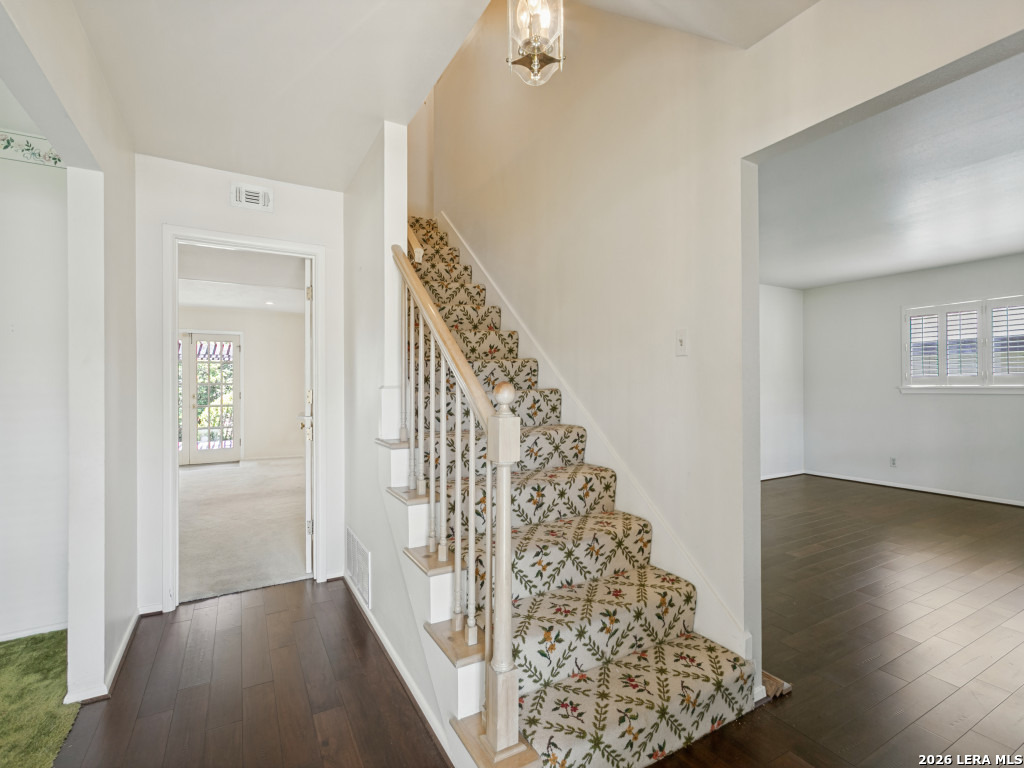 271 Rockhill Drive San Antonio TX 78209